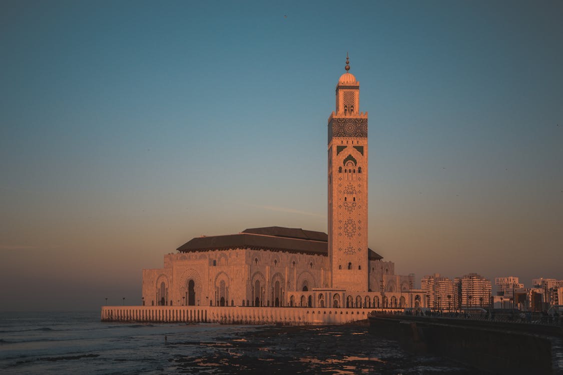Sustainable Tourism Boom in UAE: How the Emirates is Leading Eco-Friendly Travel in 2025 2 Sustainable architecture in UAE